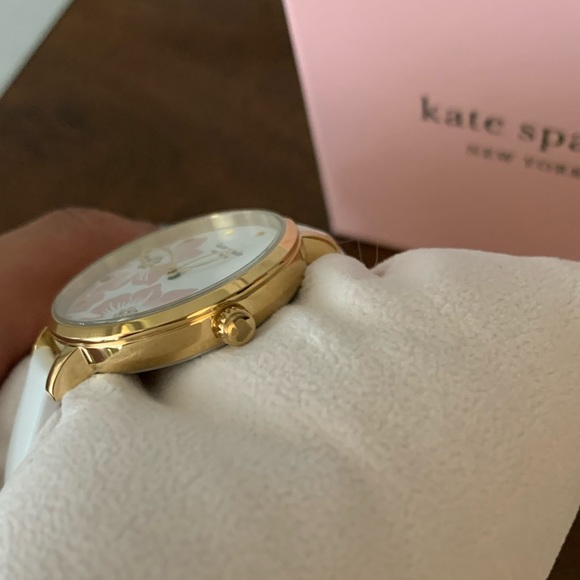 New Kate spade watch 🦋 unique - Picture 7 of 7